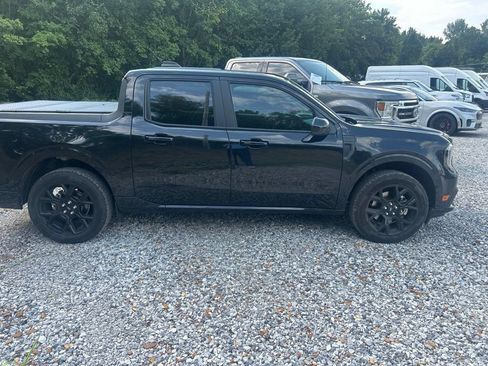 Used 2026 Ford Maverick Lobo AWD/4WD image 3
