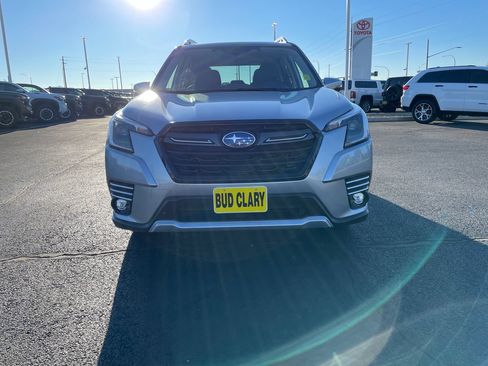 Used 2023 Subaru Forester Touring w/ Popular Package #3 AWD/4WD image 8