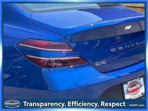 Used 2025 Genesis G70 2.5T w/ Sport Prestige Package image 11