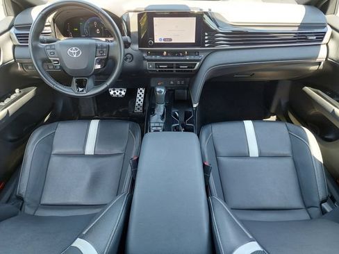Certified 2025 Toyota Camry SE FWD image 3