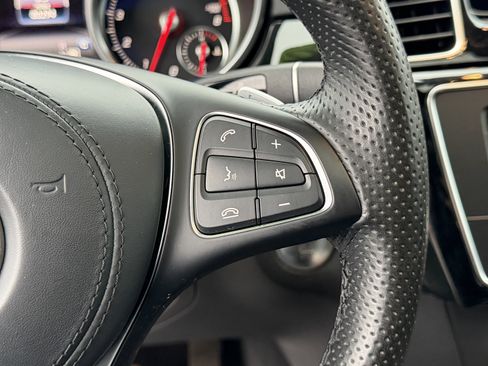 Used 2019 Mercedes-Benz GLS 450 4MATIC image 18