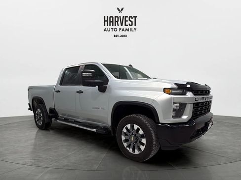 Used 2022 Chevrolet Silverado 2500 Custom w/ Custom Value Package image 9