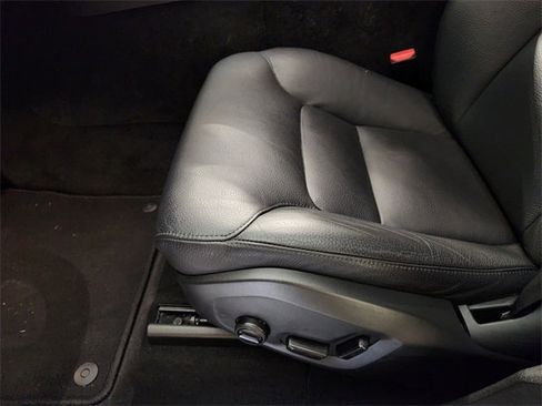 Used 2020 Volvo XC60 T5 Momentum w/ Protection Package Premier image 25