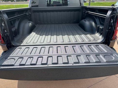 Used 2026 RAM 1500 Big Horn w/ Night Edition AWD/4WD image 32