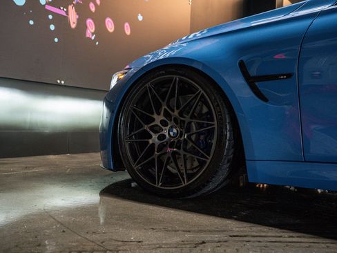 Used 2018 BMW M3 RWD image 18