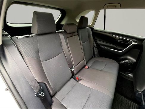 Used 2025 Toyota RAV4 LE AWD/4WD image 27