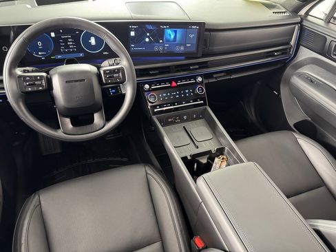 Used 2025 Hyundai Santa Fe Calligraphy image 16