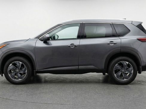 Used 2025 Nissan Rogue SV image 5