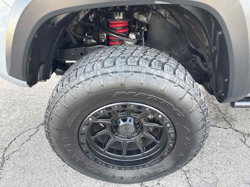 Used 2017 Toyota Tacoma TRD Pro image 10