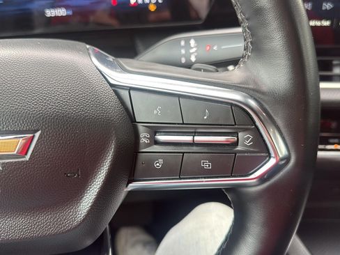 Used 2025 Chevrolet Equinox LT AWD/4WD image 30