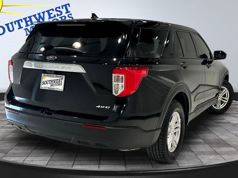 Used 2023 Ford Explorer 4WD image 7