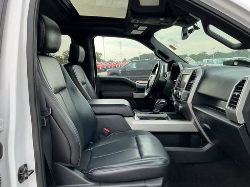 Used 2019 Ford F150 Lariat w/ Equipment Group 502A Luxury AWD/4WD image 21