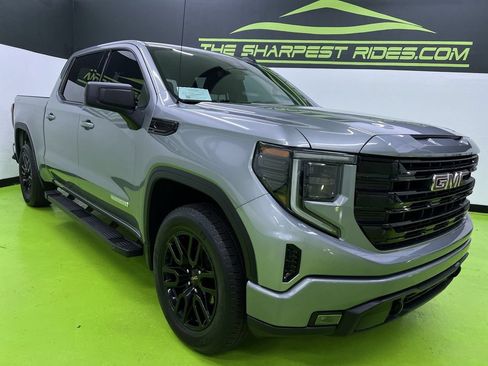 Used 2023 GMC Sierra 1500 Elevation AWD/4WD image 2