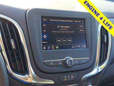 Used 2024 Chevrolet Equinox LT image 13