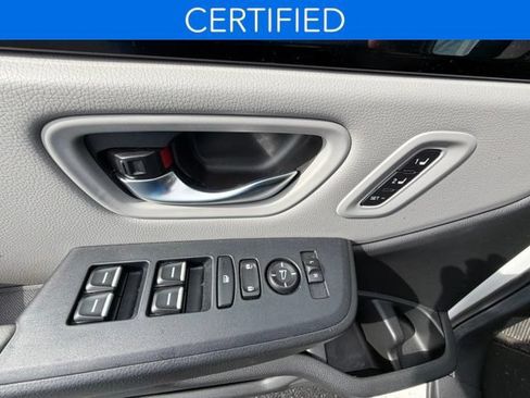 Used 2024 Honda Pilot Touring image 29