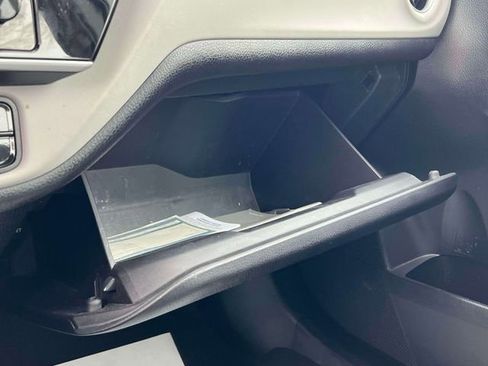 Certified 2018 Toyota Corolla LE image 32