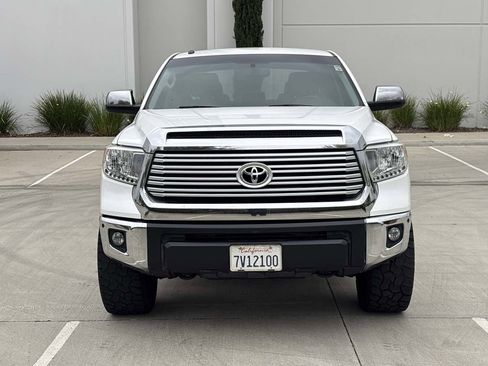 Used 2017 Toyota Tundra Limited w/ Limited Premium Package RWD image 8