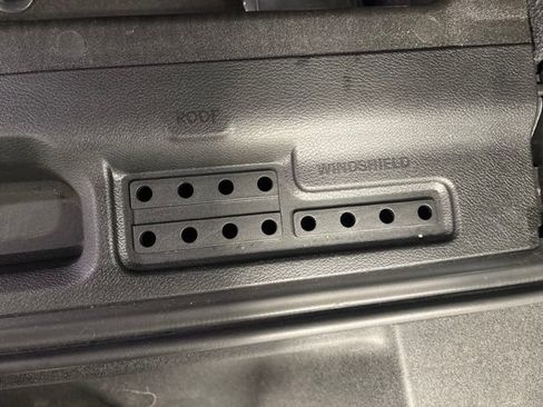 Used 2022 Jeep Wrangler Sport AWD/4WD image 43