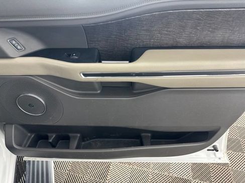 Used 2018 Ford Expedition Limited AWD/4WD image 21