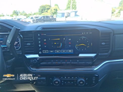 Certified 2025 Chevrolet Silverado 1500 LT AWD/4WD image 11