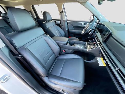 New 2025 Hyundai Santa Fe Limited AWD/4WD image 31