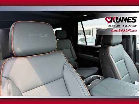 New 2026 GMC Yukon AT4 w/ AT4 Premium Plus Package AWD/4WD image 39
