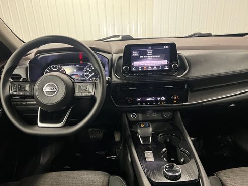 Used 2021 Nissan Rogue SV AWD/4WD image 17