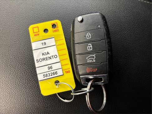 Used 2019 Kia Sorento S AWD/4WD image 37