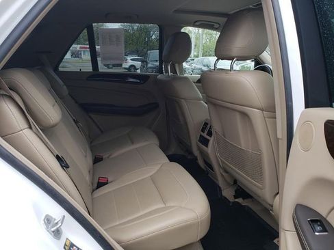 Used 2015 Mercedes-Benz ML 350 4MATIC image 19