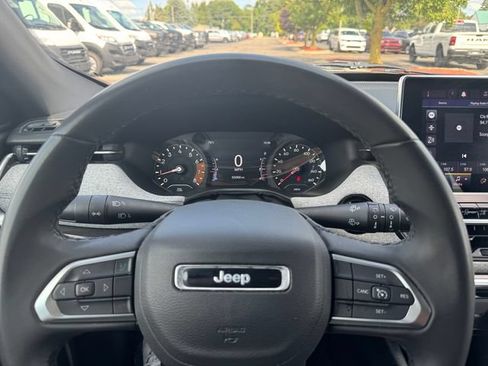 Certified 2024 Jeep Compass Latitude AWD/4WD image 23
