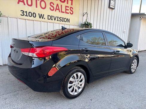 Used 2012 Hyundai Elantra GLS FWD image 9
