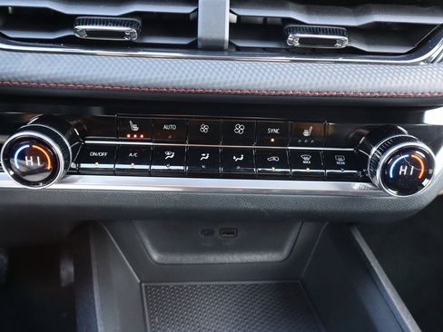 New 2026 Chevrolet Equinox RS image 12