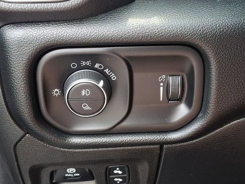 Used 2022 RAM 1500 Big Horn AWD/4WD image 25