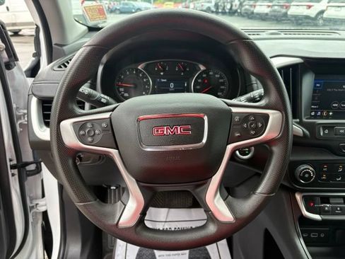 Used 2024 GMC Terrain SLE AWD/4WD image 15