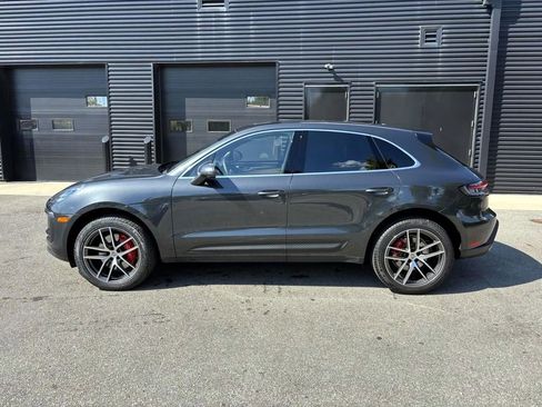 Certified 2022 Porsche Macan S image 7