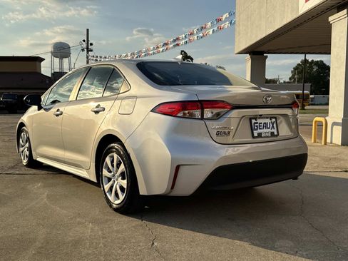 Used 2024 Toyota Corolla LE image 8