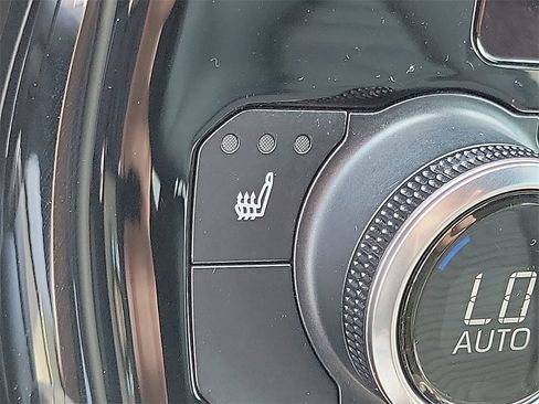 Used 2023 Toyota Highlander XSE image 10