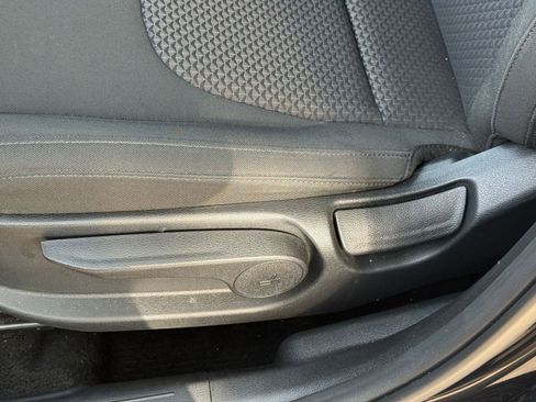 Used 2025 Kia Sportage LX image 22