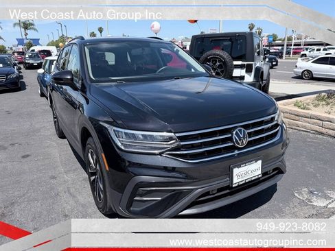 Used 2022 Volkswagen Tiguan S image 3