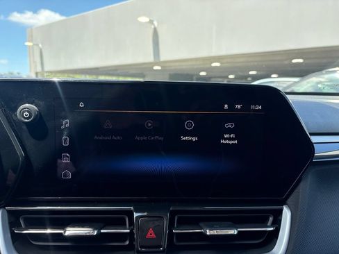 Used 2025 Chevrolet TrailBlazer LT FWD image 23