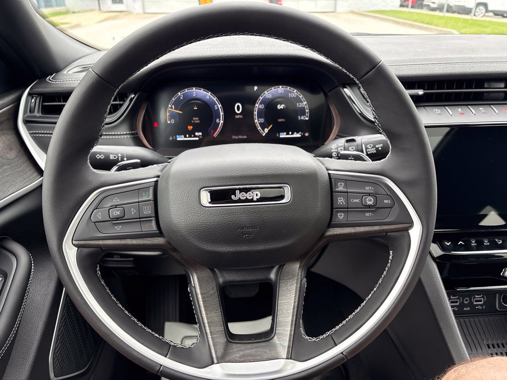 New 2026 Jeep Grand Cherokee Limited AWD/4WD image 20