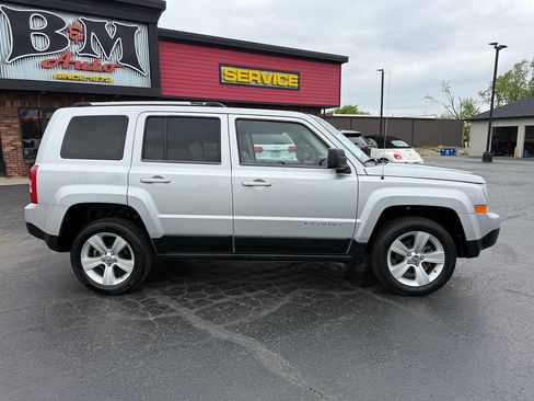 Used 2011 Jeep Patriot Latitude image 8