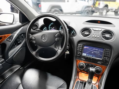 Used 2008 Mercedes-Benz SL 550 image 11