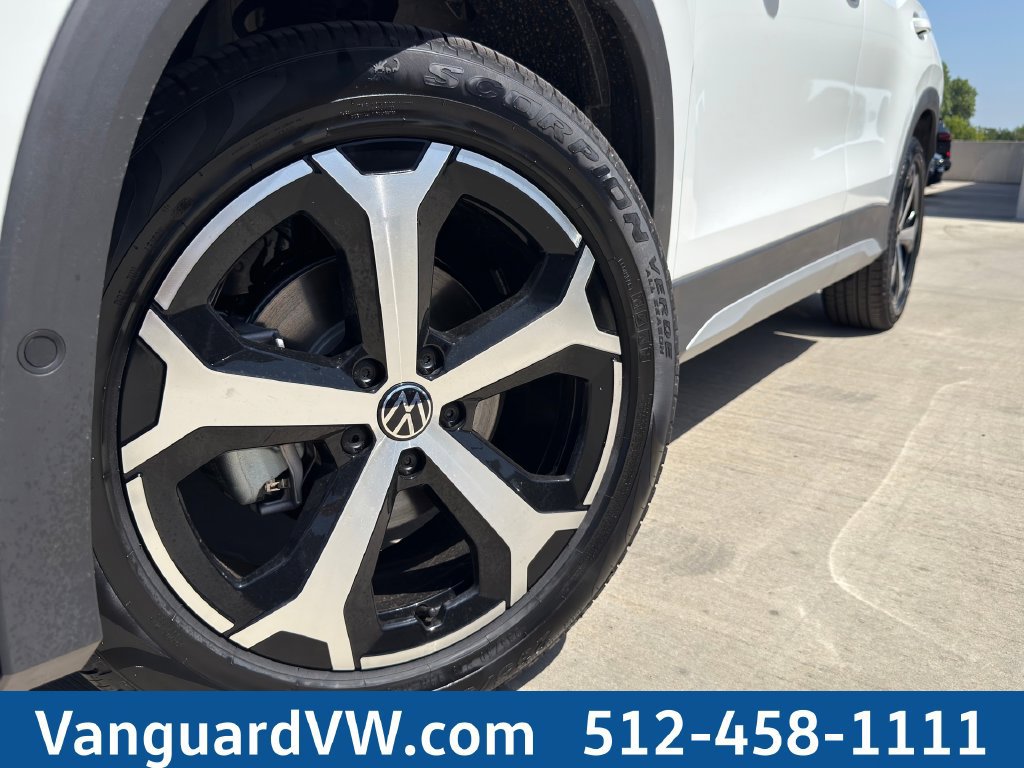 New 2026 Volkswagen Tiguan SE FWD image 6