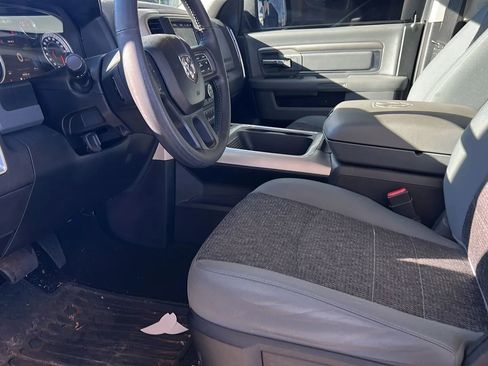Used 2018 RAM 1500 Big Horn image 29
