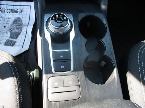 Used 2023 Ford Escape Active image 17