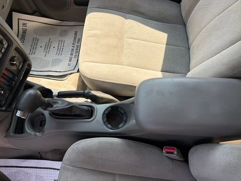 Used 2005 Chevrolet TrailBlazer LS w/ LS Preferred Equipment Group AWD/4WD image 21