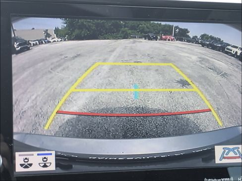 Used 2022 Toyota Camry SE w/ Audio Upgrade Package FWD image 24