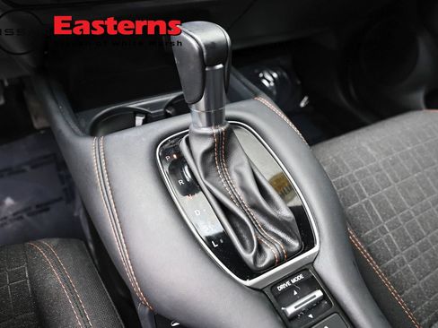Used 2025 Honda HR-V Sport image 12