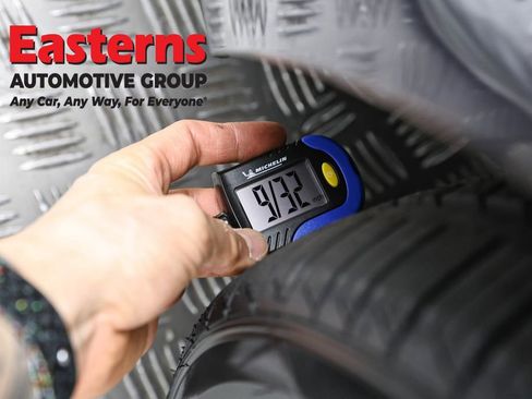 Used 2018 Tesla Model 3 Long Range image 21